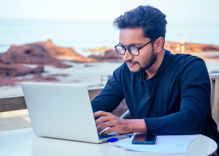 5 Ways Employees Can Support the Wellness of Remote Workers